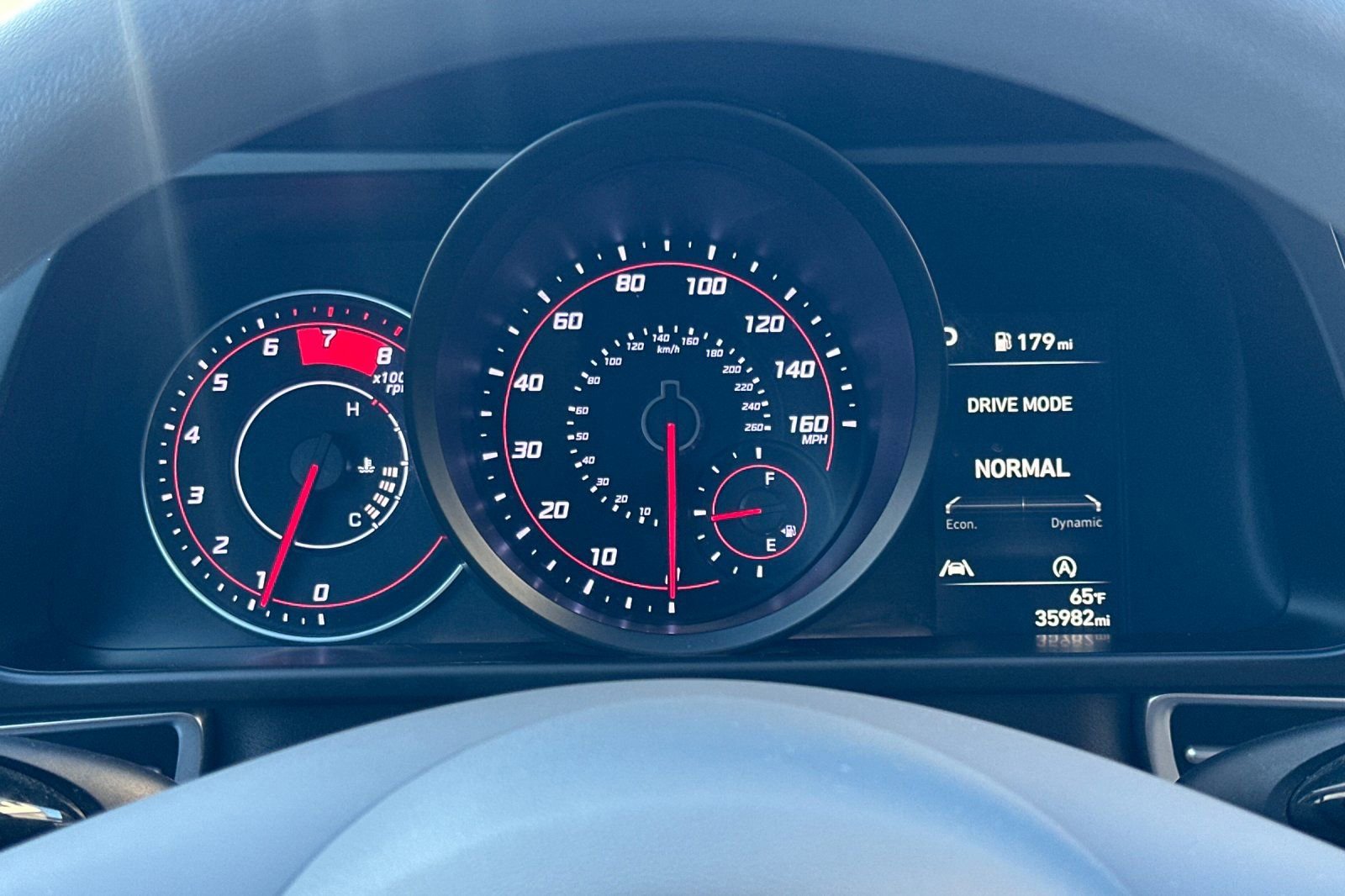 Used 2023 Hyundai Elantra SE image 24