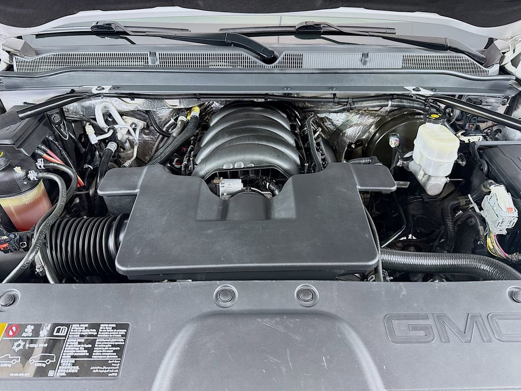 Used 2018 GMC Yukon Denali w/ Open Road Package AWD/4WD image 33