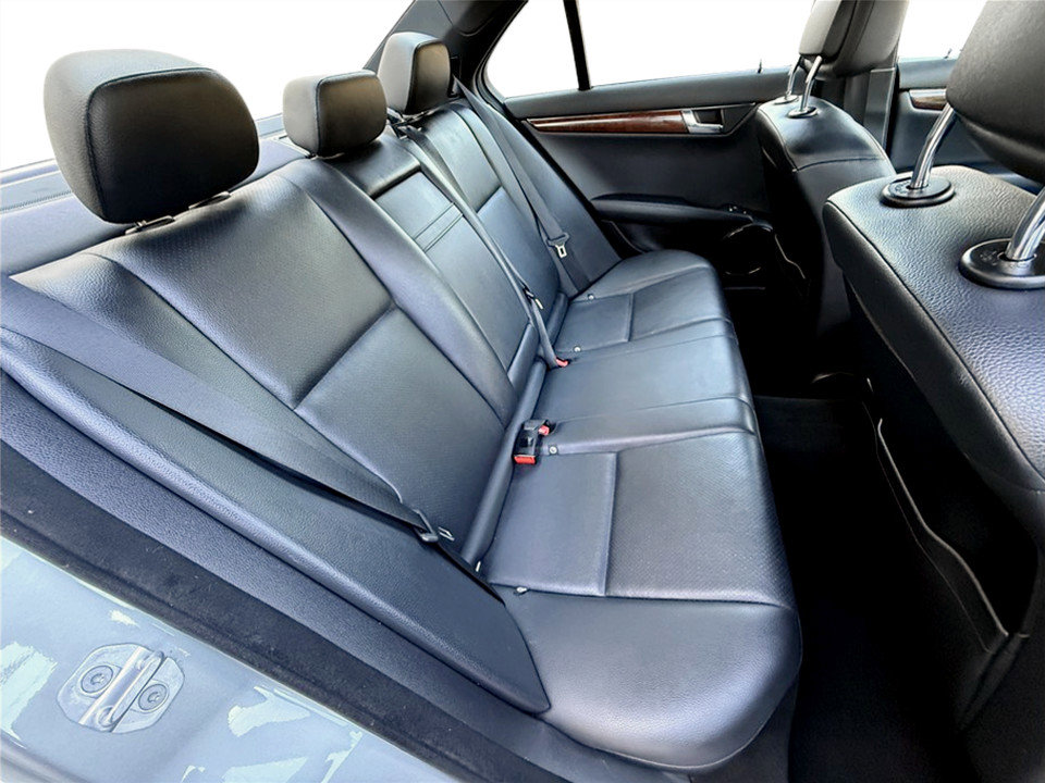 Used 2011 Mercedes-Benz C 300 Sedan image 12