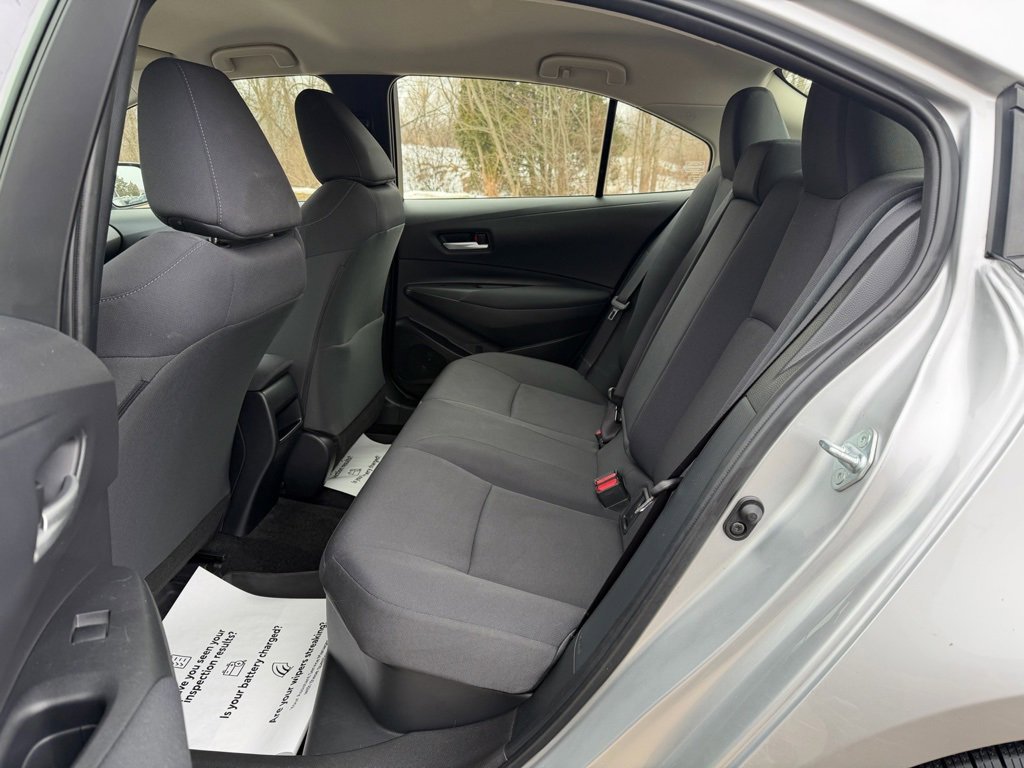 Used 2021 Toyota Corolla LE image 24