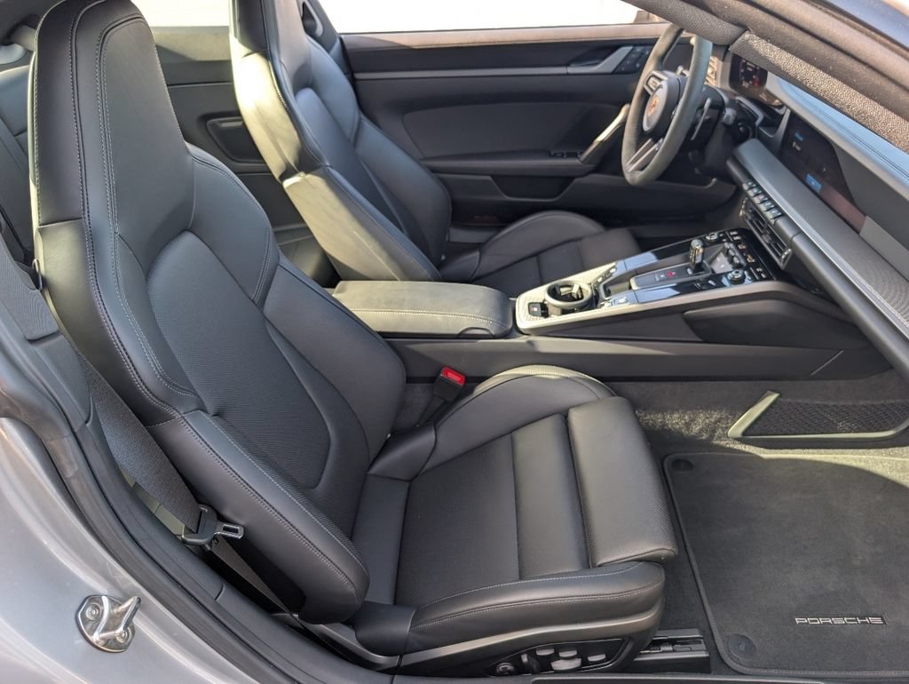 Used 2025 Porsche 911 Carrera S RWD image 16