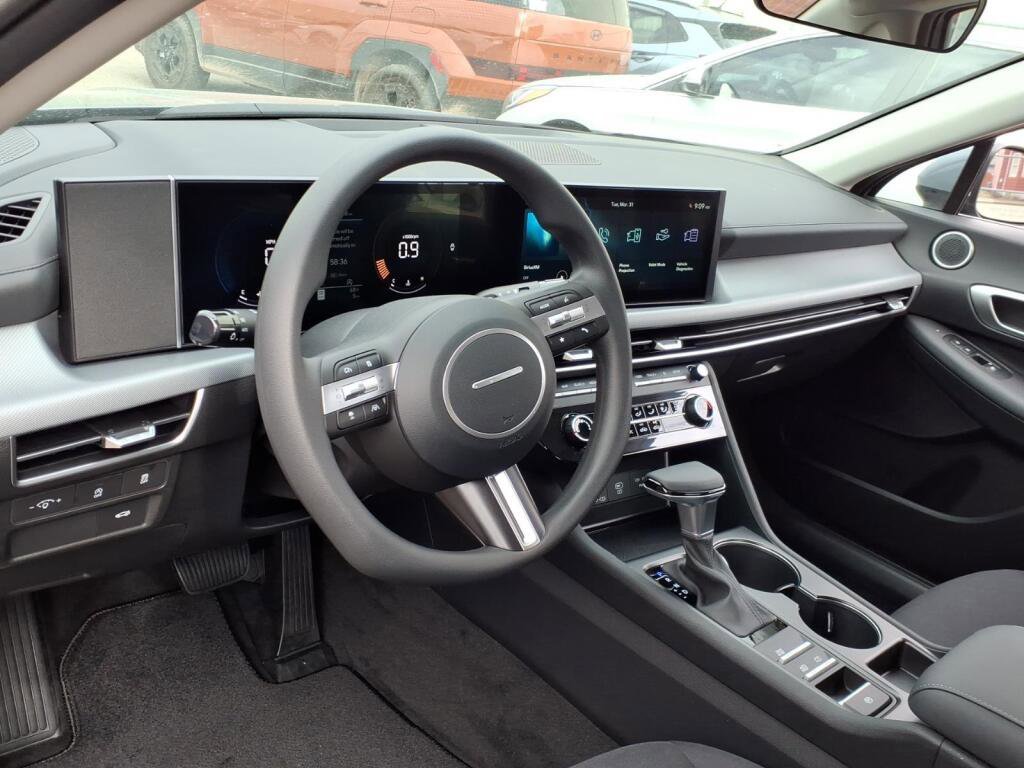 New 2026 Hyundai Sonata SE FWD image 5