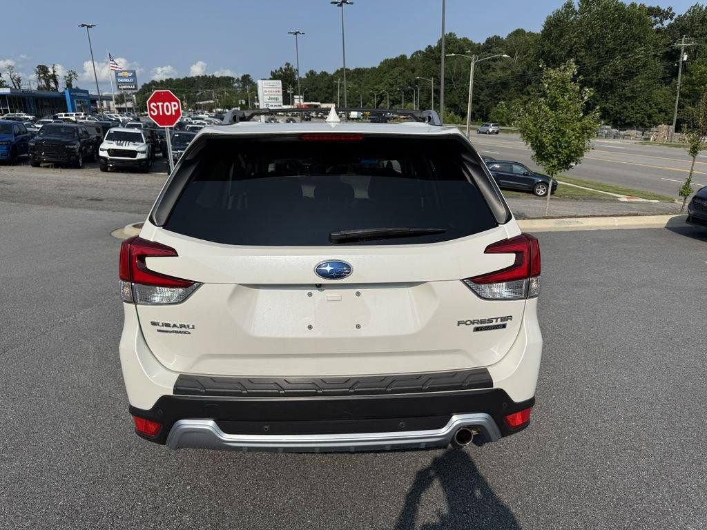 Used 2022 Subaru Forester Touring w/ Popular Package #2 AWD/4WD image 4