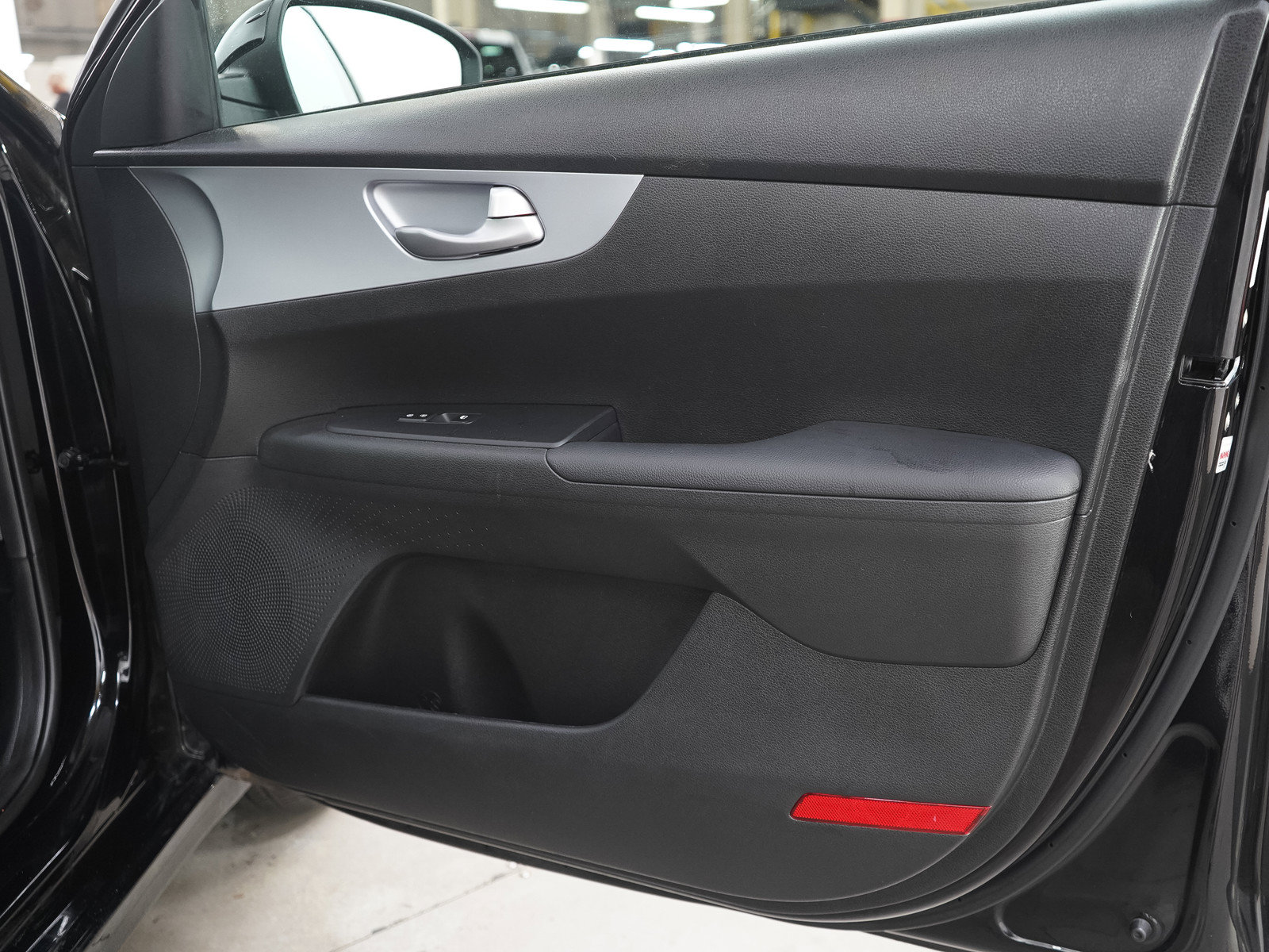 Used 2023 Kia Forte LX FWD image 9