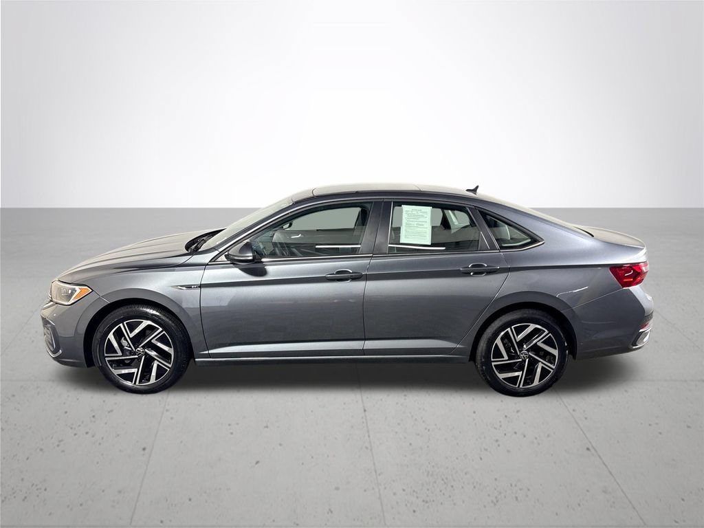 Certified 2024 Volkswagen Jetta SEL FWD image 11