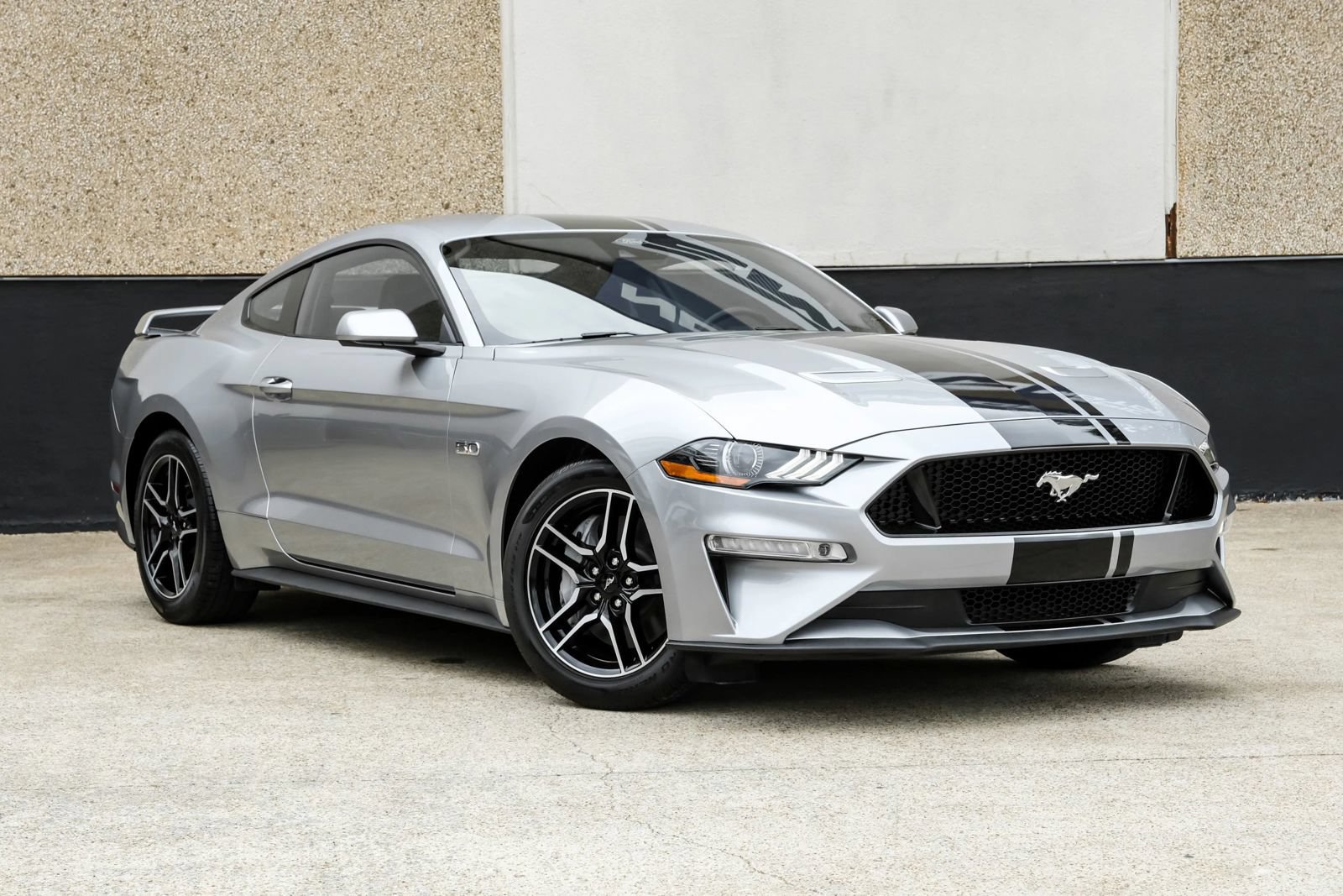 Used 2022 Ford Mustang GT RWD image 7