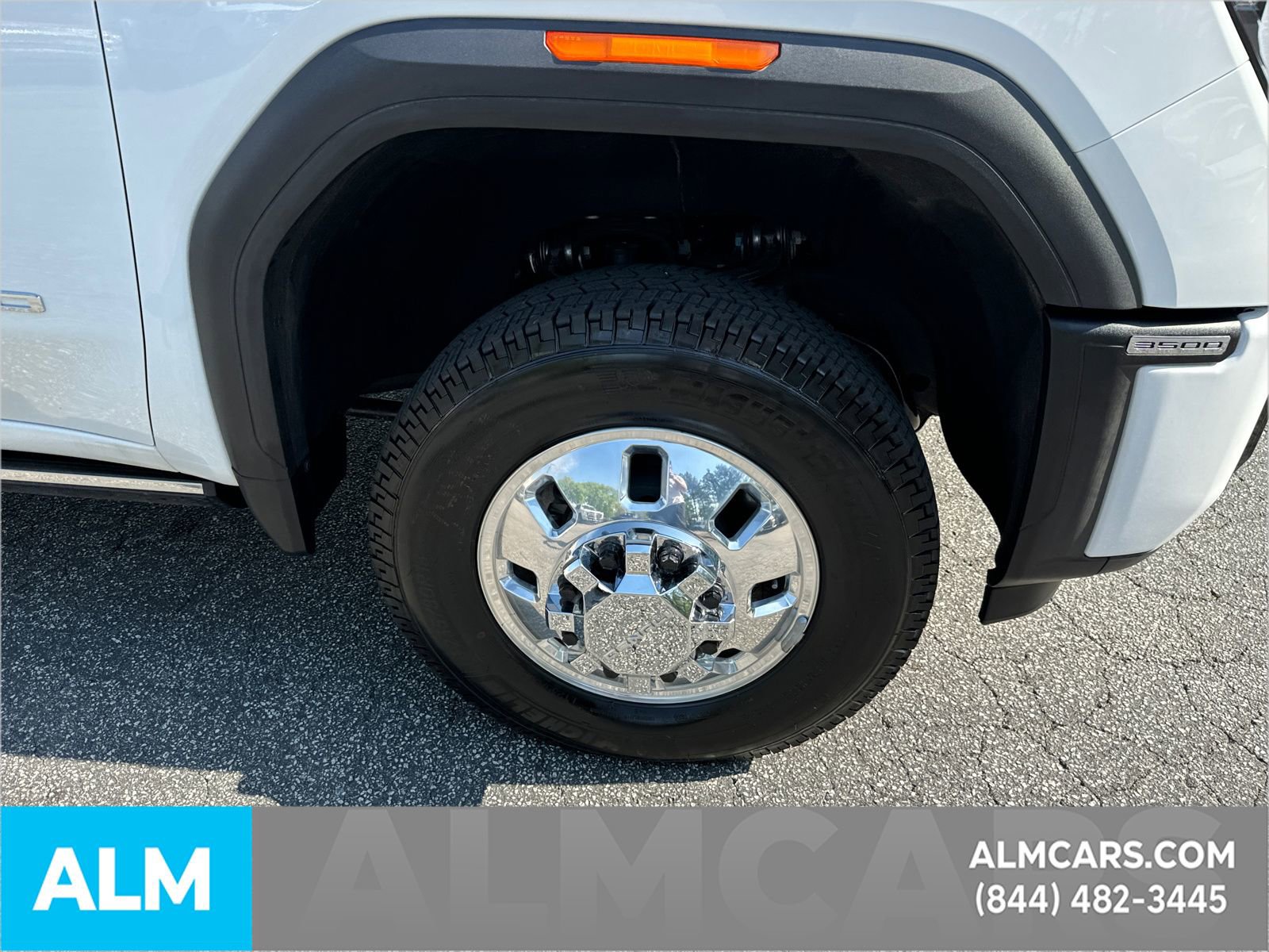 Used 2025 GMC Sierra 3500 Denali Ultimate image 15