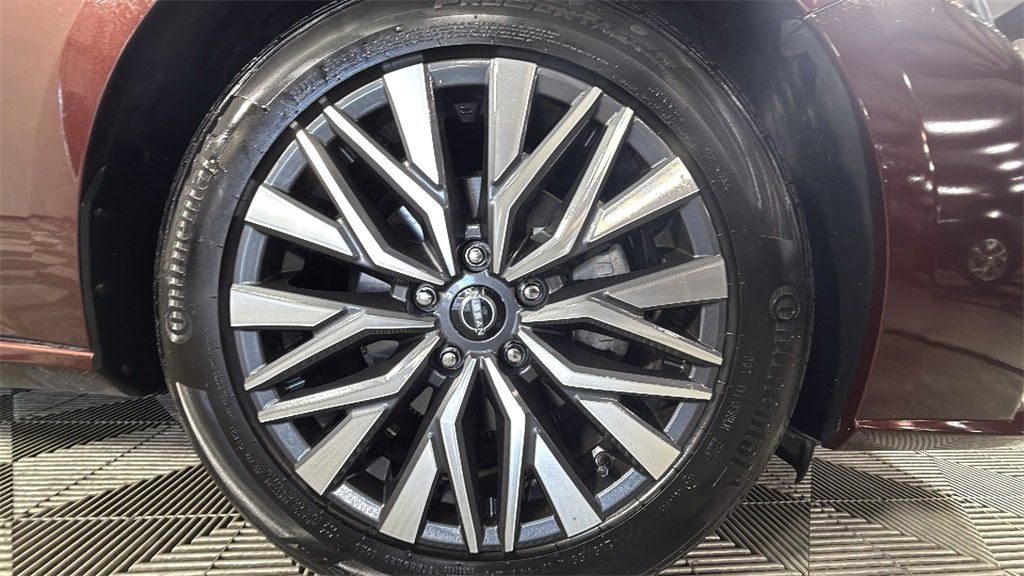 Used 2024 Nissan Altima 2.5 SV image 34