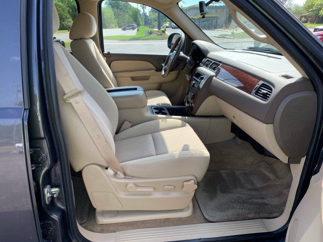 Used 2011 Chevrolet Avalanche LS RWD image 16
