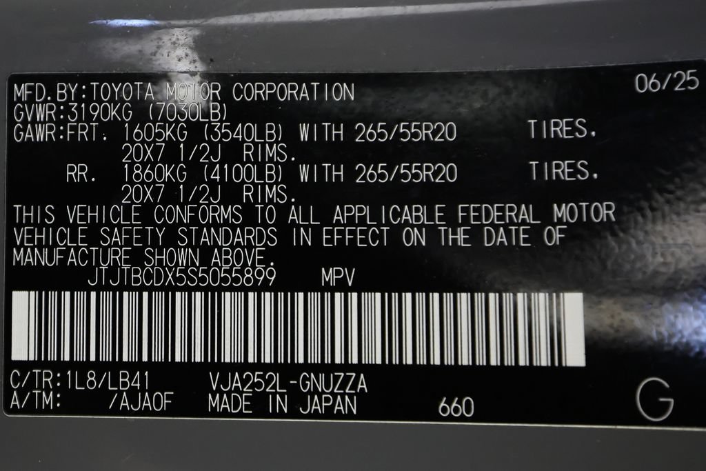 Used 2025 Lexus GX 550 w/ Accessory Package (2T) AWD/4WD image 50