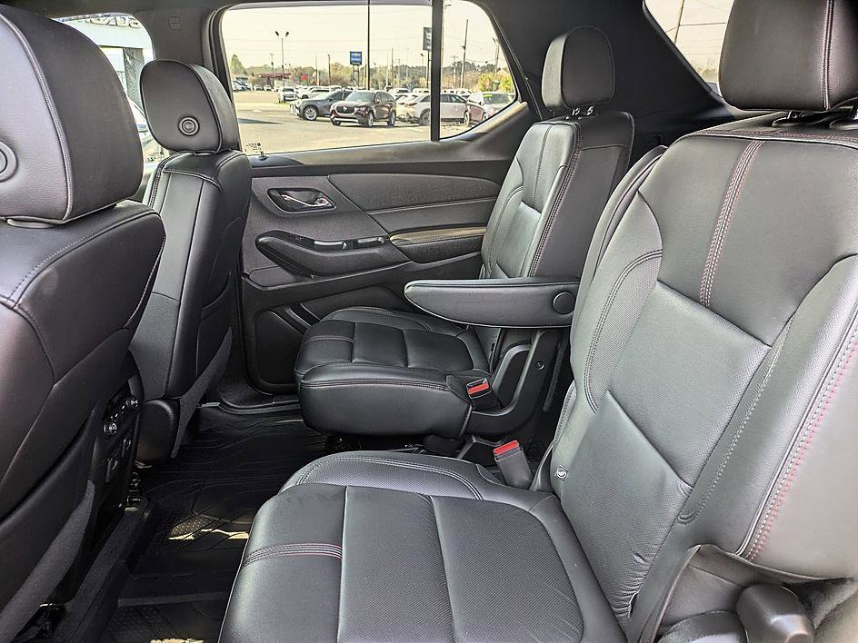 Used 2023 Chevrolet Traverse RS image 25