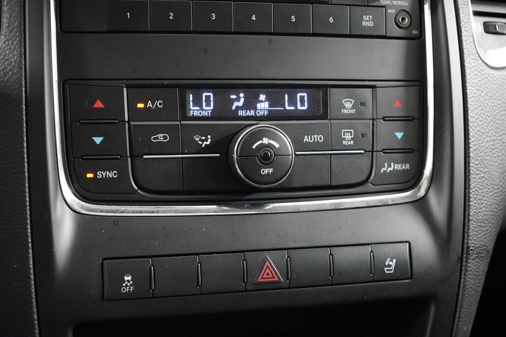 Used 2012 Dodge Durango SXT AWD/4WD image 25