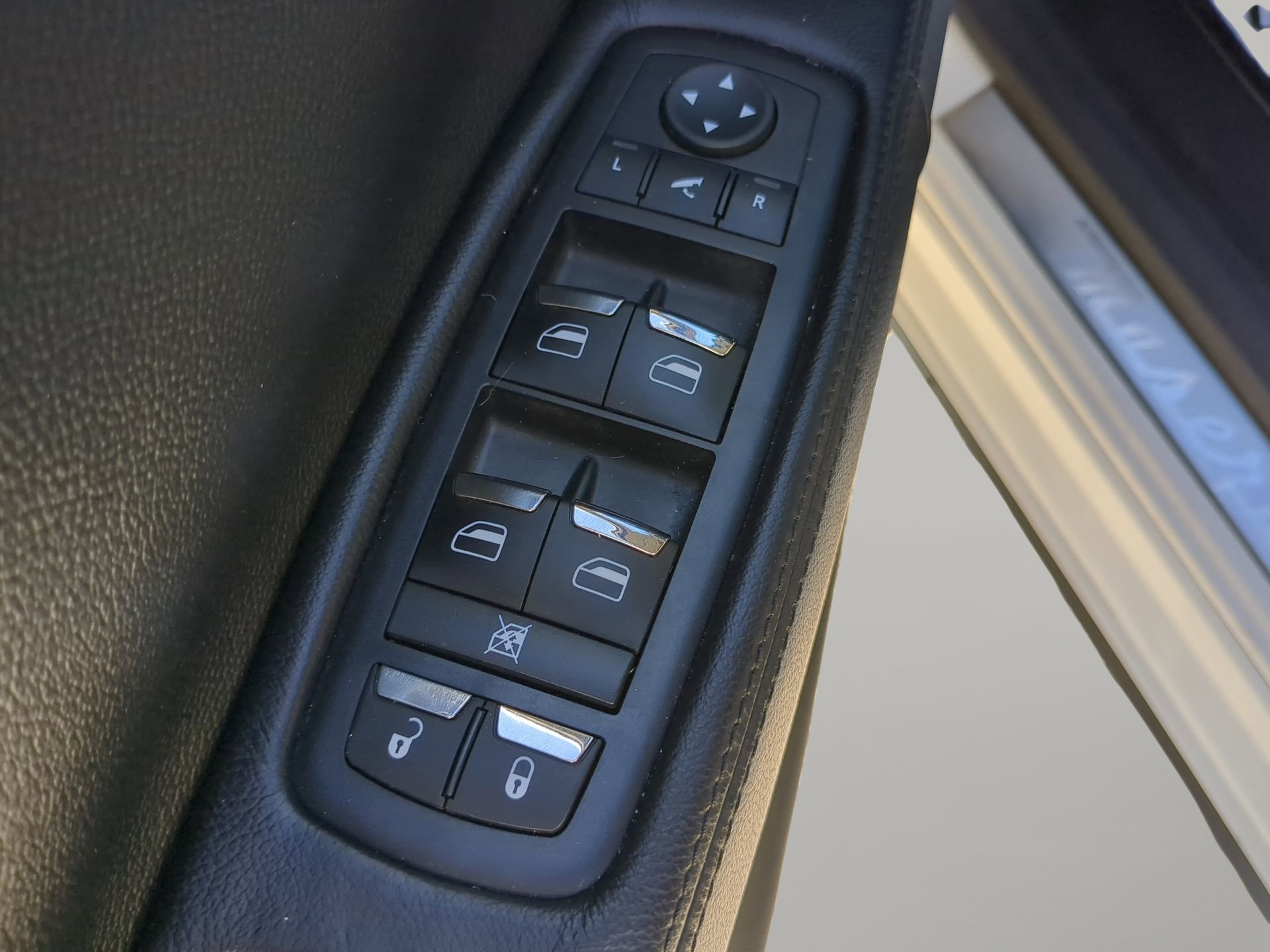 Used 2018 Maserati Ghibli S image 47