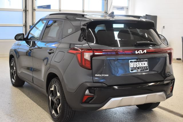 Used 2025 Kia Seltos S FWD image 10