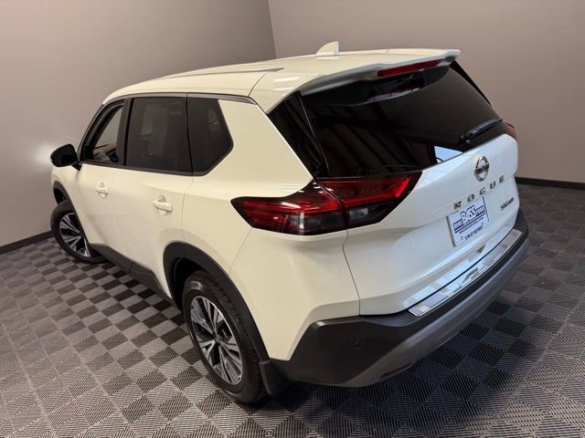 Used 2021 Nissan Rogue SV AWD/4WD image 12