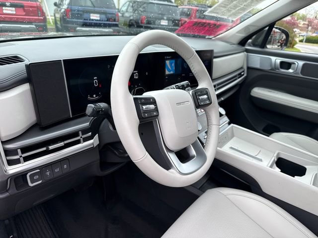Used 2025 Hyundai Santa Fe SEL AWD/4WD image 14