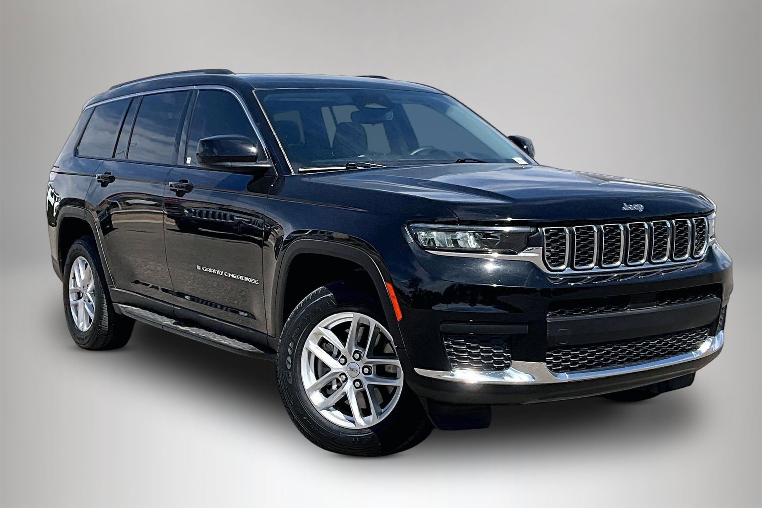 Used 2022 Jeep Grand Cherokee L Laredo w/ Luxury Tech Group I