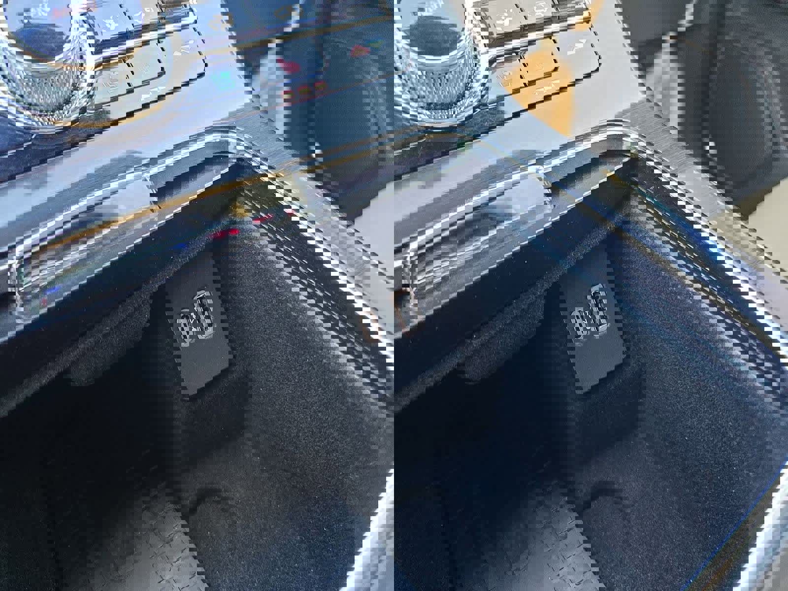 Used 2022 Lincoln Nautilus Reserve image 29