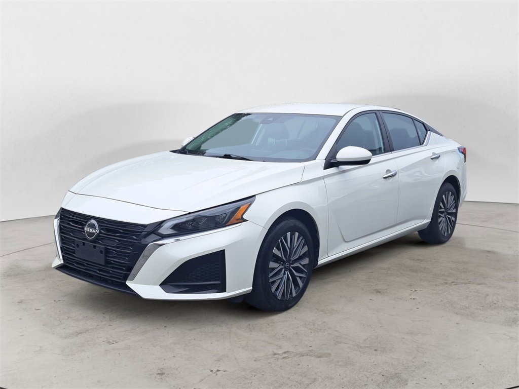 Used 2023 Nissan Altima 2.5 SV image 7