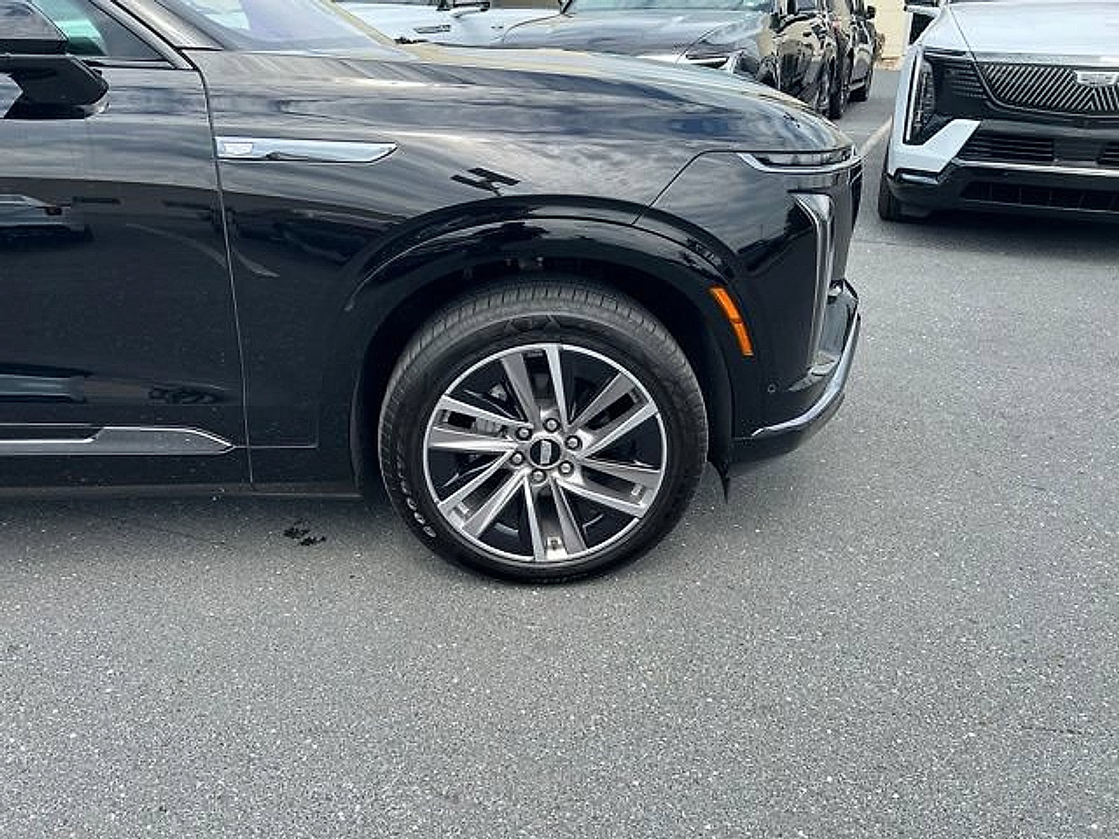 Certified 2026 Cadillac Vistiq Sport w/ LPO, Floor Liner Package AWD/4WD image 35