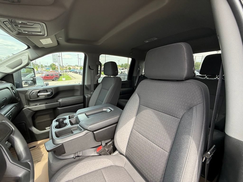 Used 2022 Chevrolet Silverado 2500 Custom w/ Custom Value Package AWD/4WD image 15