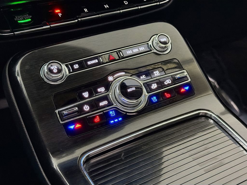 Used 2021 Lincoln Nautilus Reserve w/ Equipment Group 201A image 20