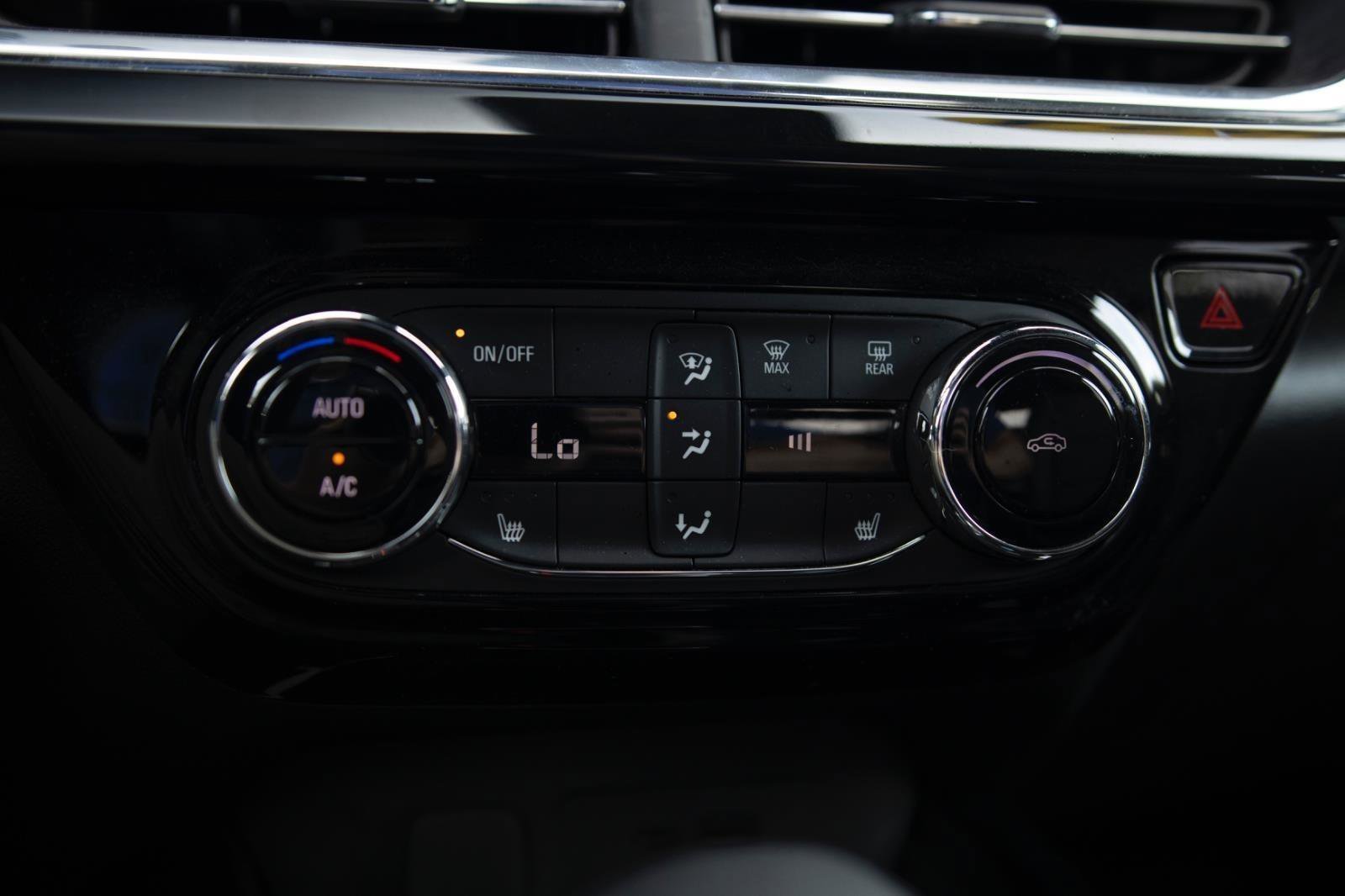 Used 2024 Chevrolet Trax RS w/ Driver Confidence Package FWD image 9