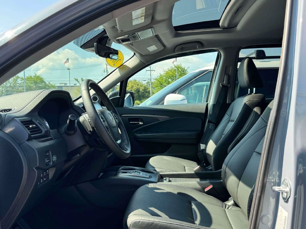 Used 2023 Honda Ridgeline RTL-E image 16
