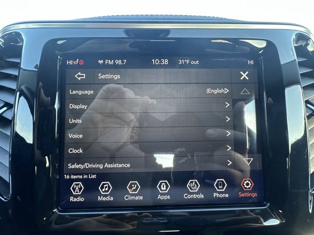 Used 2019 Jeep Cherokee Limited image 27