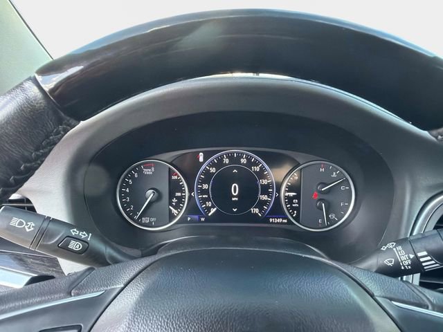 Used 2020 Buick Enclave Avenir w/ Avenir Technology Package FWD image 28