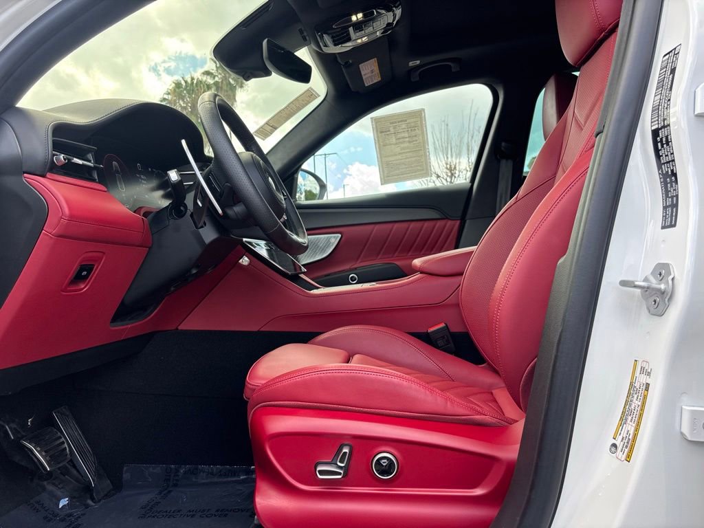 Used 2024 Maserati Grecale Trofeo image 19