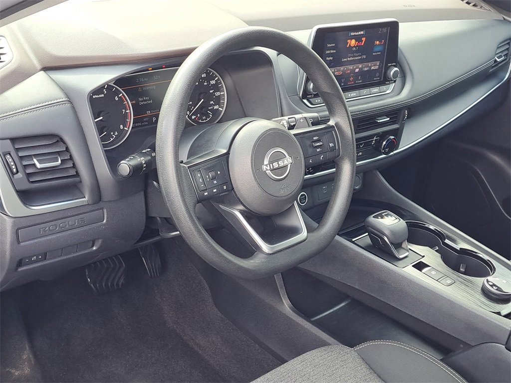 Used 2022 Nissan Rogue S image 6