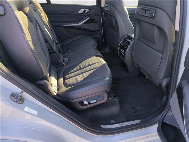 Used 2020 BMW X7 xDrive40i w/ Premium Package image 25