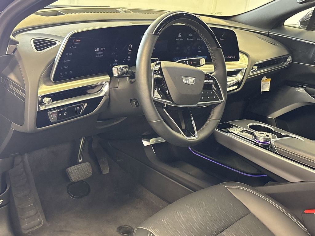 New 2025 Cadillac Lyriq Luxury image 14
