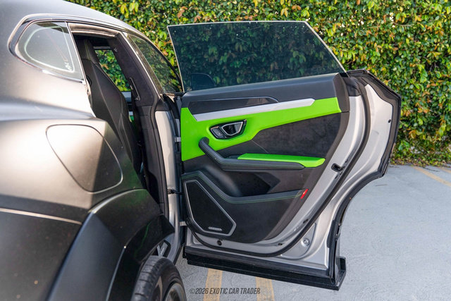 Used 2021 Lamborghini Urus image 40