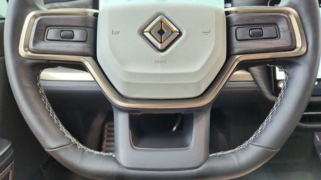 Used 2023 Rivian R1T Adventure image 41