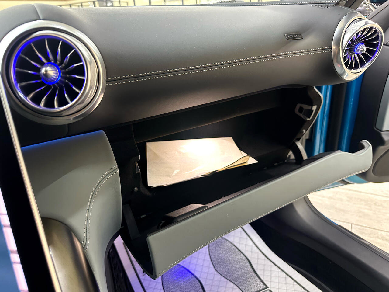 Used 2024 Mercedes-Benz SL 43 AMG image 35