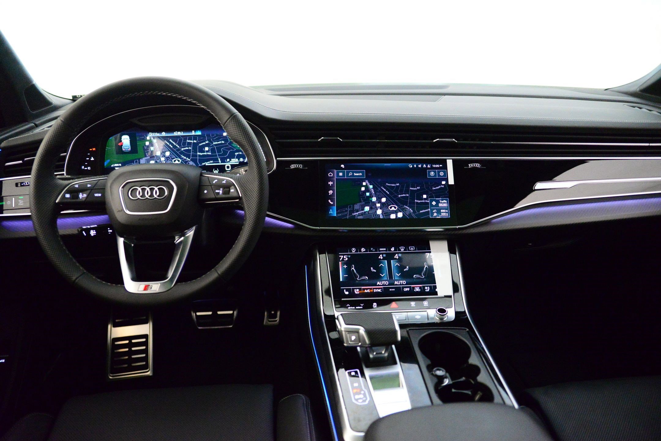 New 2026 Audi SQ7 Prestige image 13