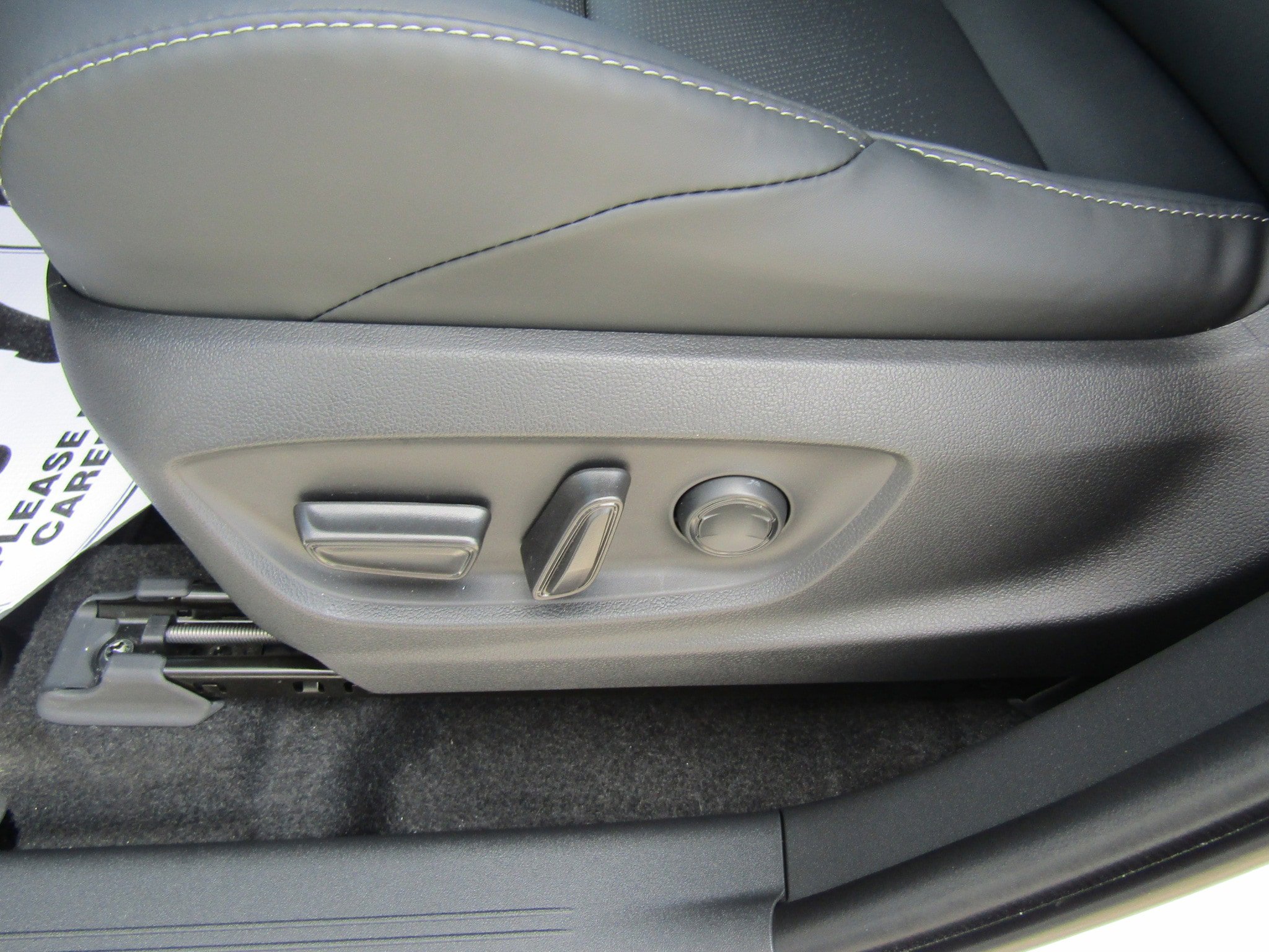 Used 2026 Toyota bZ AWD/4WD image 22