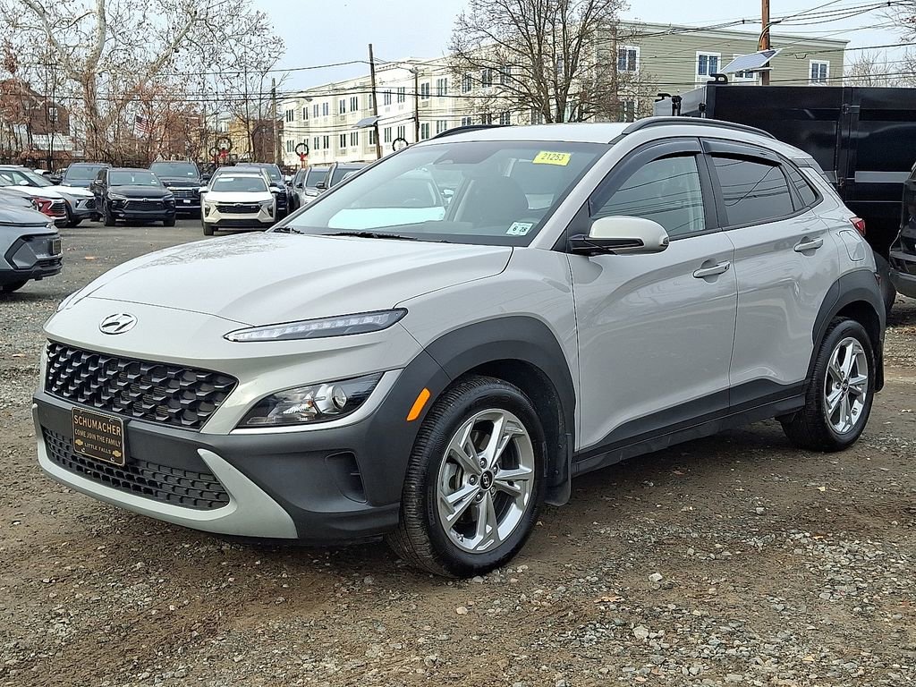 Used 2023 Hyundai Kona SEL w/ Cargo Package image 4