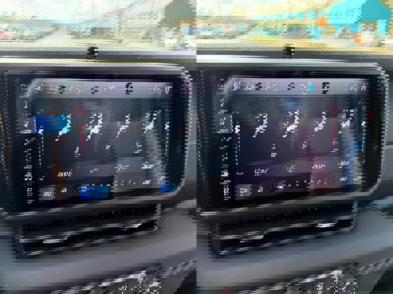 Used 2025 Jeep Wrangler Sahara w/ Safety Group image 23