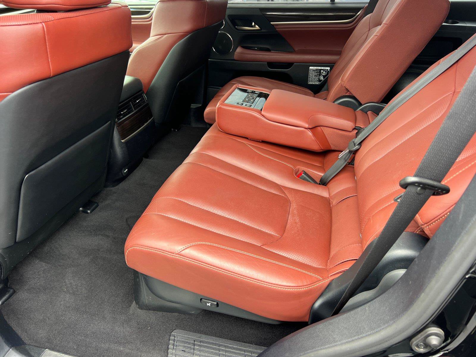 Used 2020 Lexus LX 570 4WD w/ Luxury Package image 21