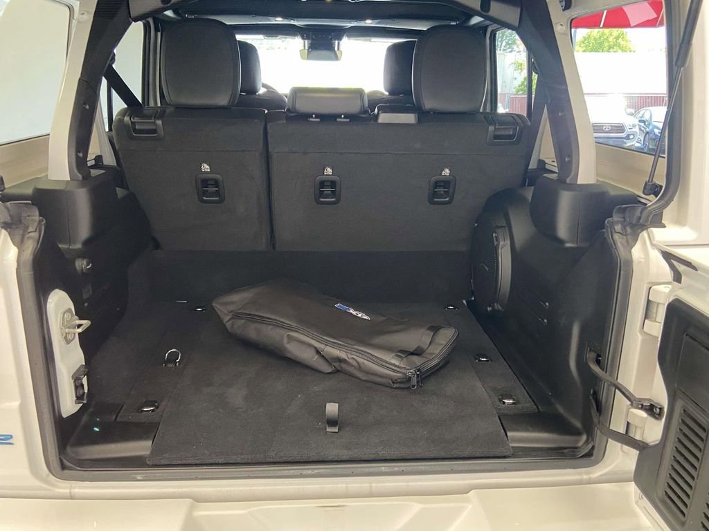 Used 2024 Jeep Wrangler High Altitude AWD/4WD image 14