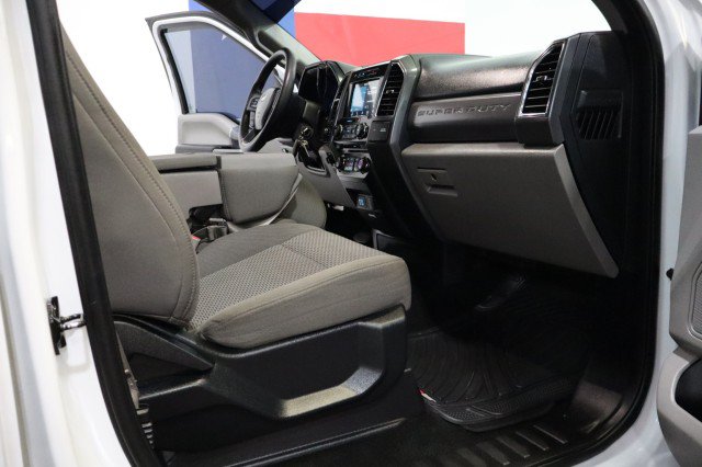 Used 2017 Ford F250 XLT w/ XLT Premium Package AWD/4WD image 65