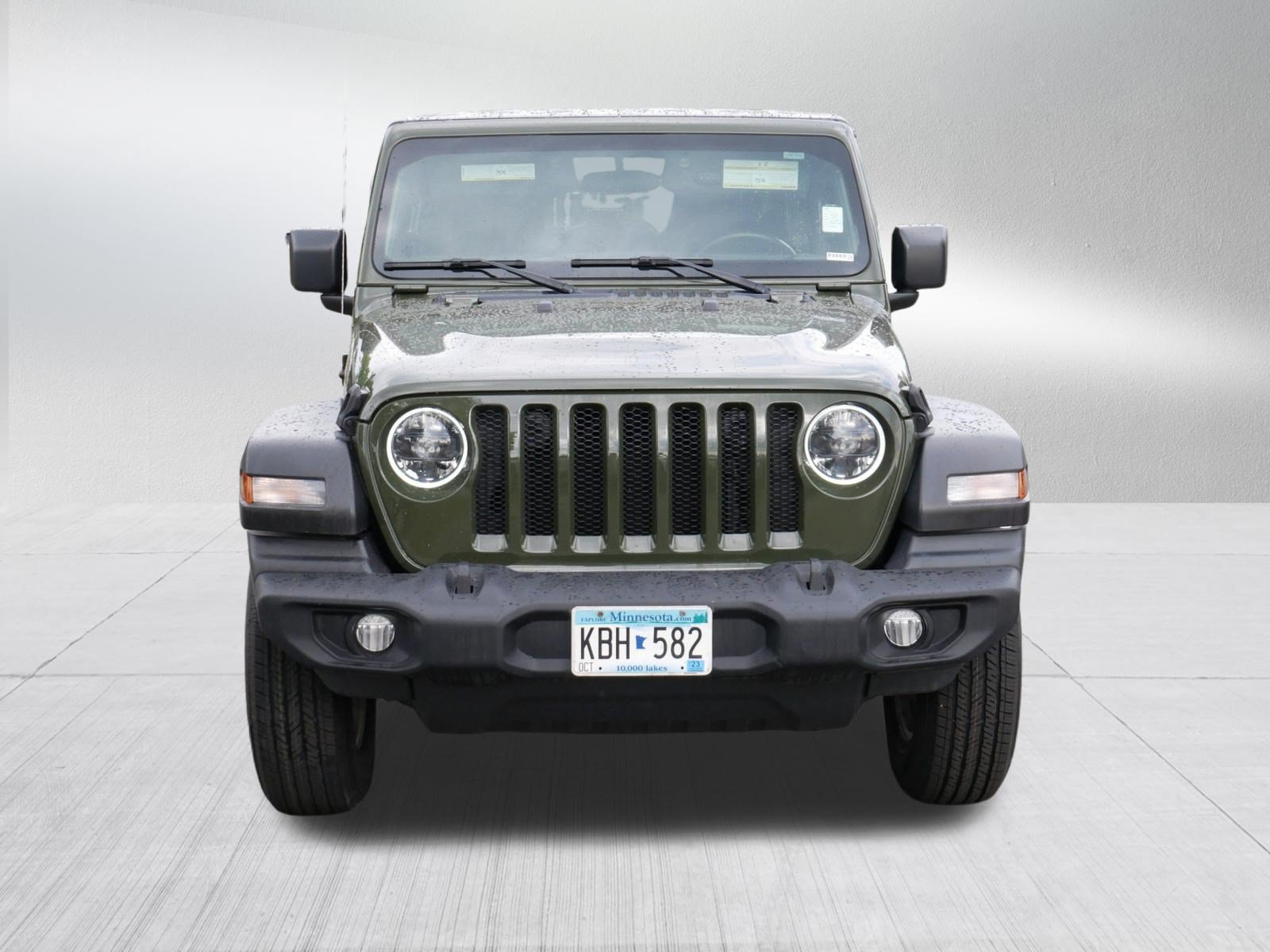 Used 2023 Jeep Wrangler Unlimited Sport AWD/4WD image 2