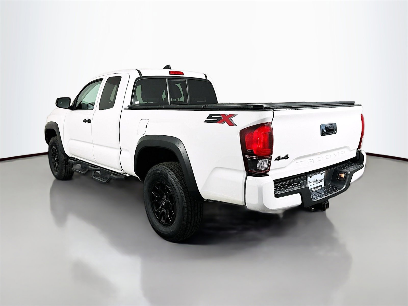 Certified 2022 Toyota Tacoma SR image 5