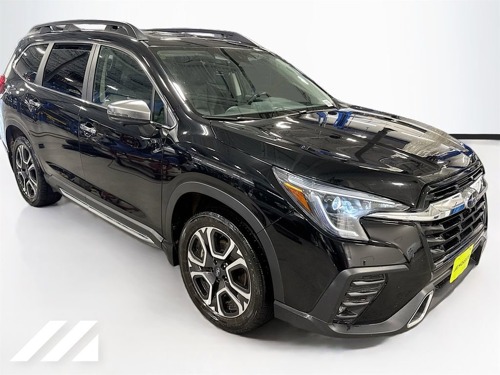 Used 2023 Subaru Ascent Touring AWD/4WD image 3