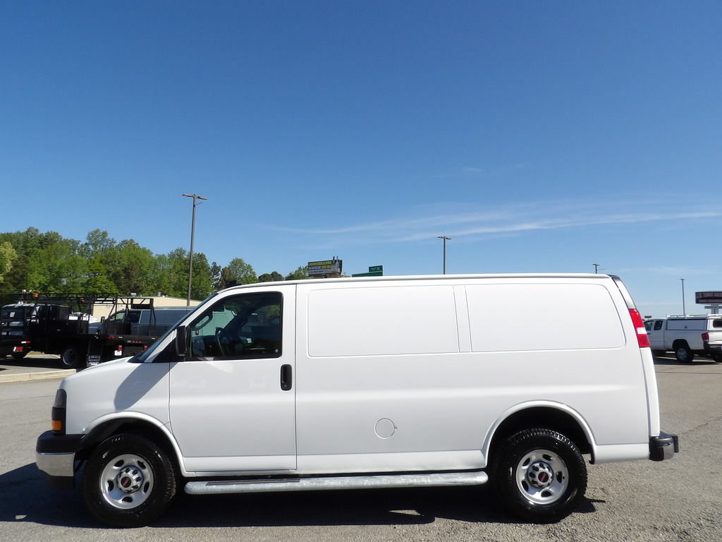 Used 2024 GMC Savana 2500 w/ Driver Convenience Package RWD image 59