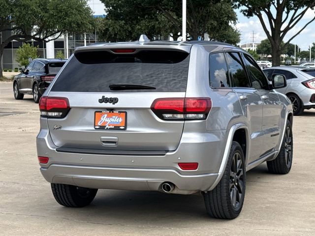 Used 2020 Jeep Grand Cherokee Altitude RWD image 4