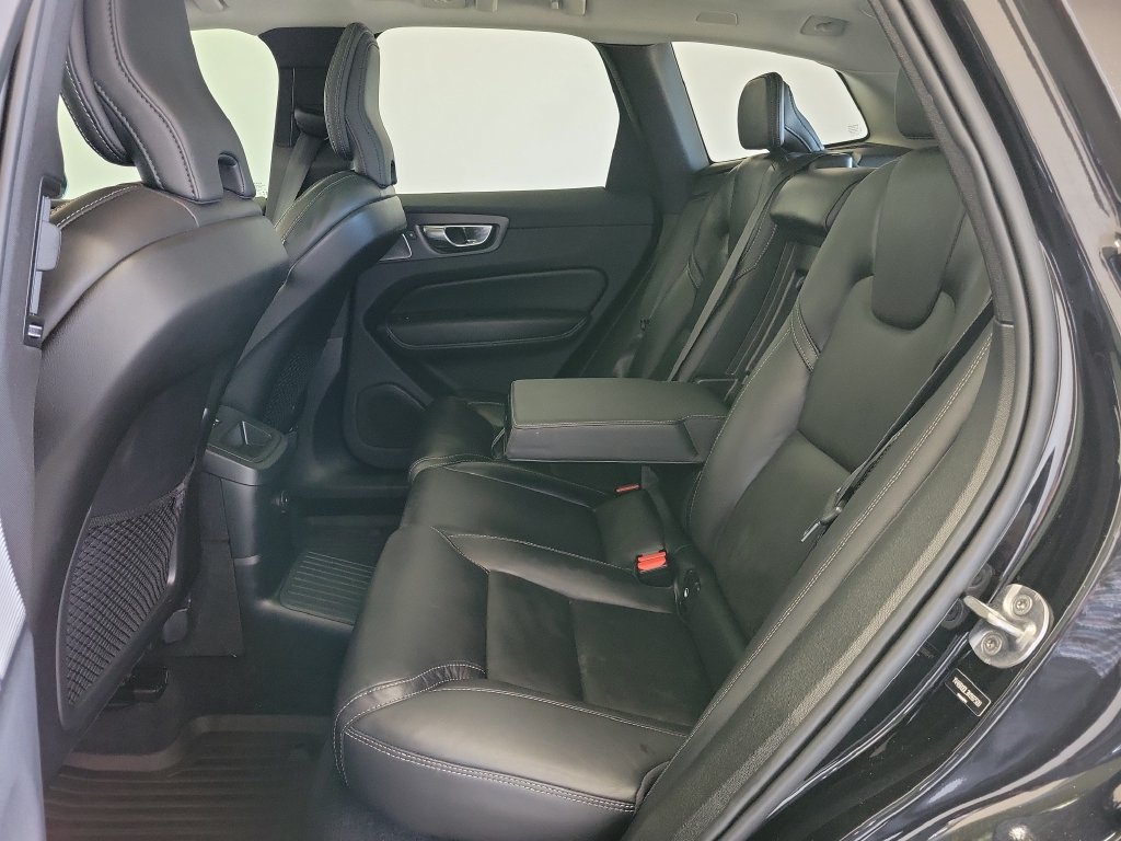Used 2022 Volvo XC60 T8 Inscription w/ Advanced Package AWD/4WD image 19